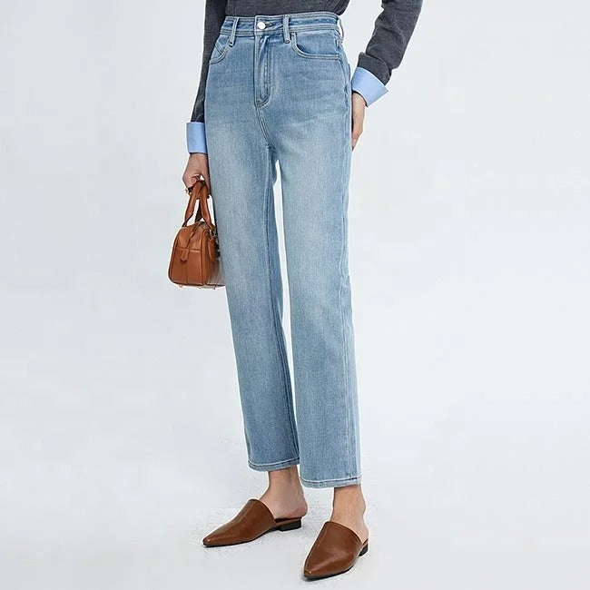 Light Wash Cropped Straight Jeans